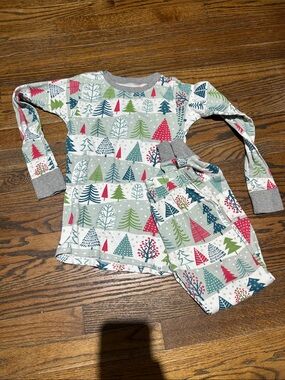 Kids Holiday Tree Print Pajama Set - Multicolor large kids 14